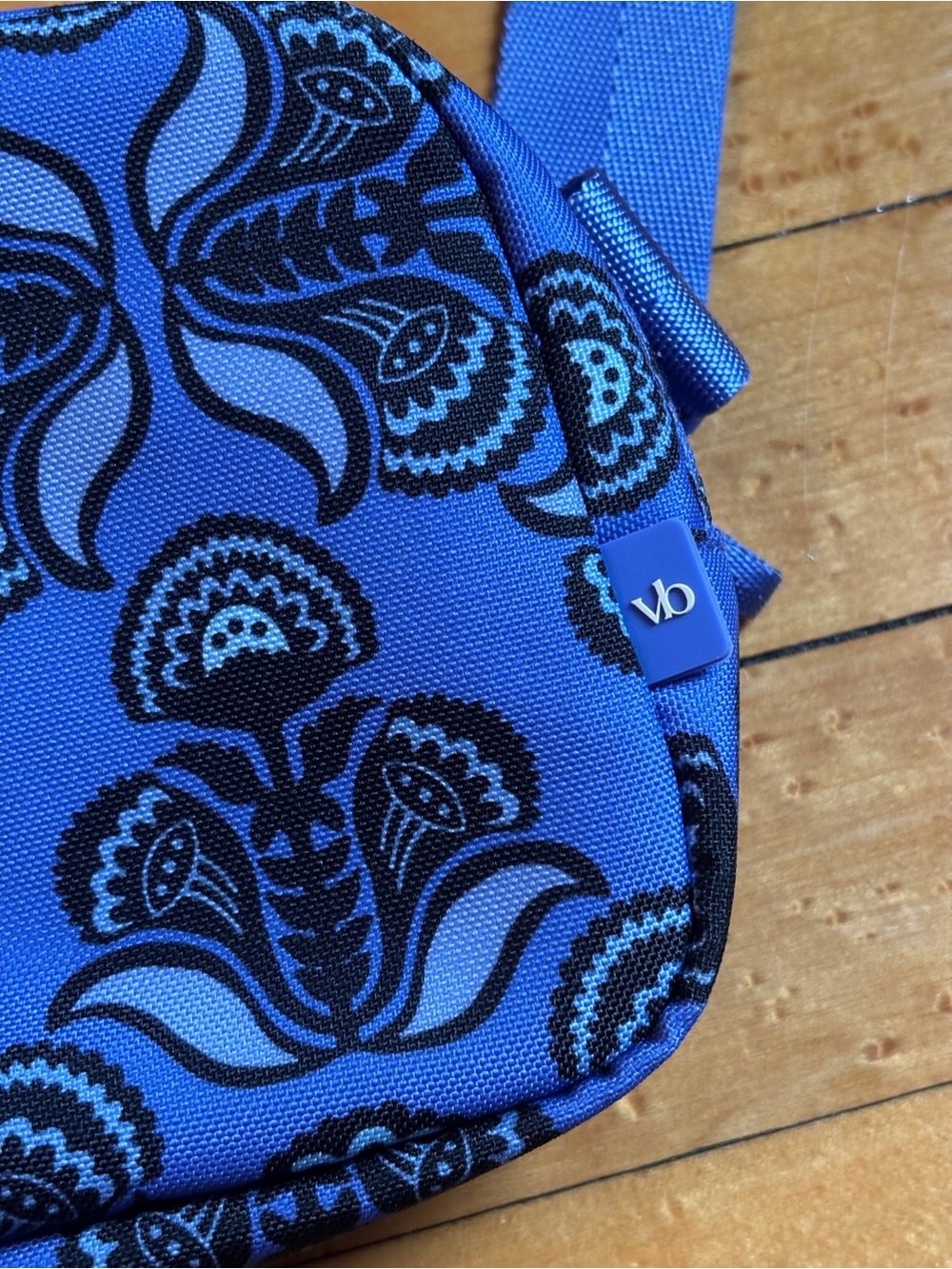 NWOT Vera Bradley Lighten Up Large Cube Belt Bag | Floral Blue Fanny Pack - Picture 3 of 16